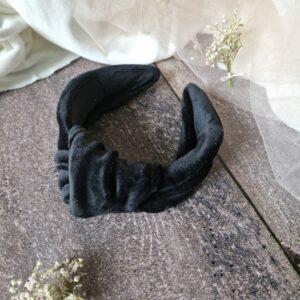 Welurowa opaska z supłem w kolorze czarnym, ręcznie szyta w Polsce