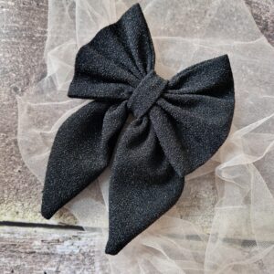 Spinka kokardka Maxi Shiny black