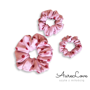Scrunchie satynowa Kropki czerwień – róż